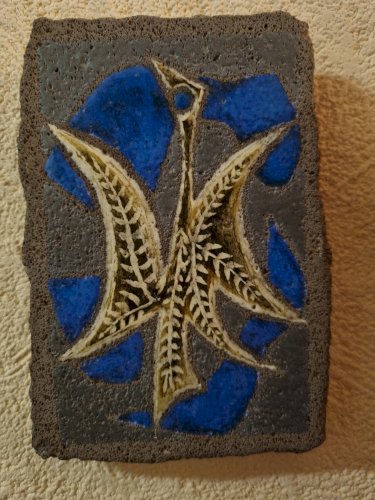 Plaque en pierre de lave émaillée - Jean Jaffeux.