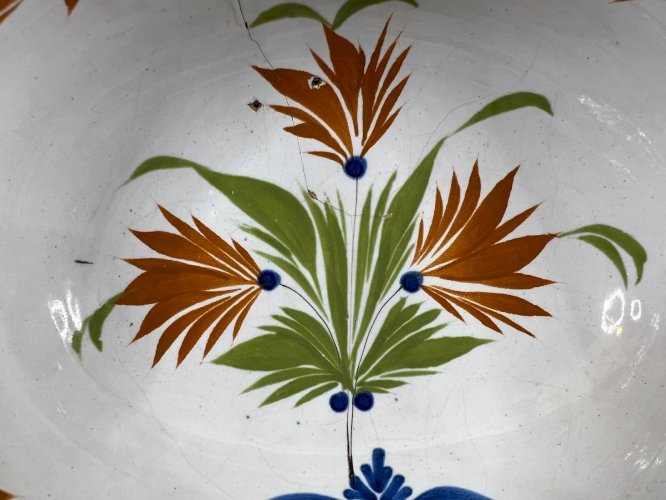 Plat à barbe Waly XIXe – décor floral – faïence ancienne – France