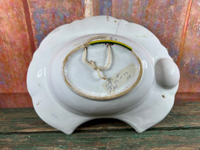 Plat à barbe Waly XIXe – décor floral – faïence ancienne – France