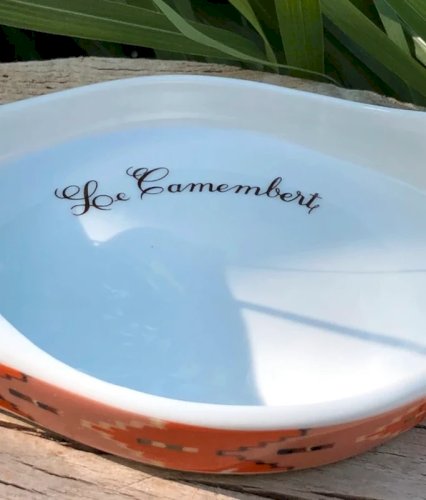 Plat à camembert en porcelaine Apilco