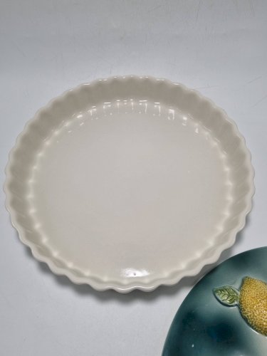 Plat à couvercle barbotine