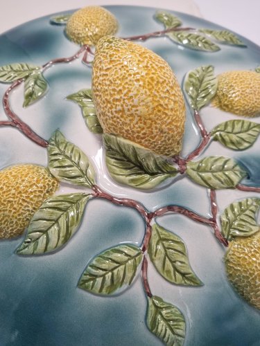 Plat à couvercle barbotine