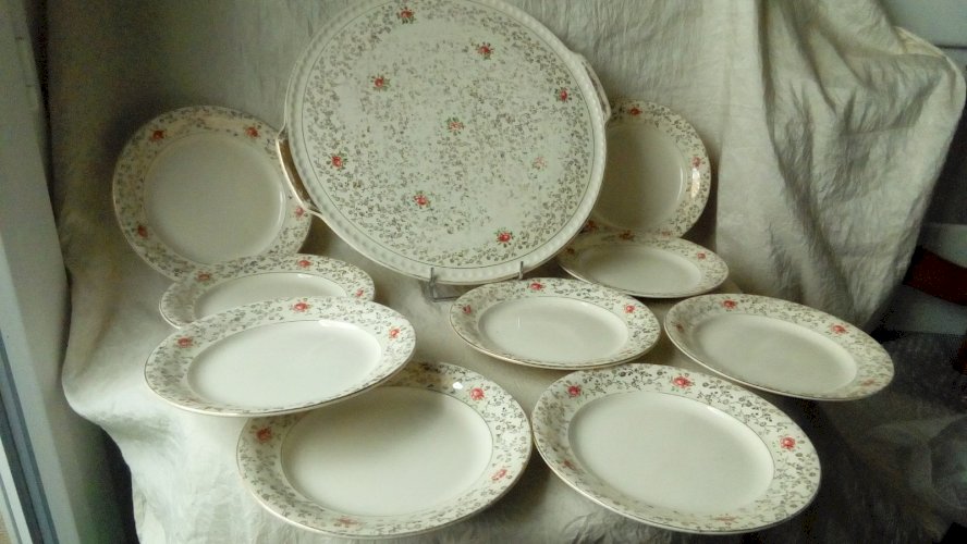 PLAT A TARTE ASSIETTES A DESSERTS EN FAIENCE VILLEROY BOCH METTLACH FRANCE-SAAR*