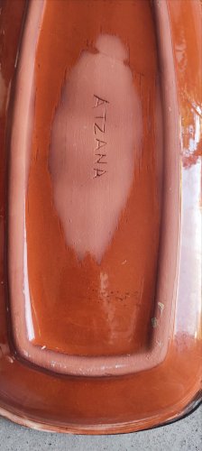 Plat allongé signé Thomas Buxó  atelier Atzana céramique moderniste 