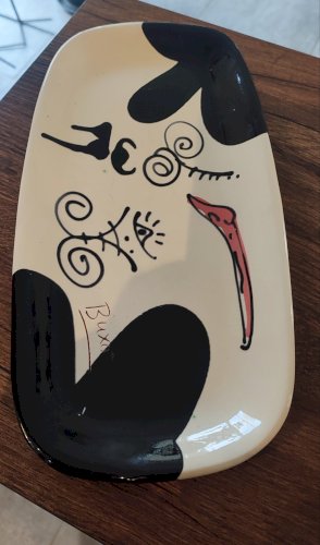 Plat allongé signé Thomas Buxó  atelier Atzana céramique moderniste 