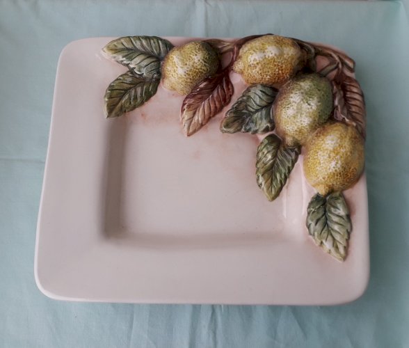 Plat barbotine citrons