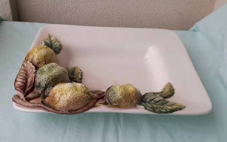 Plat barbotine citrons