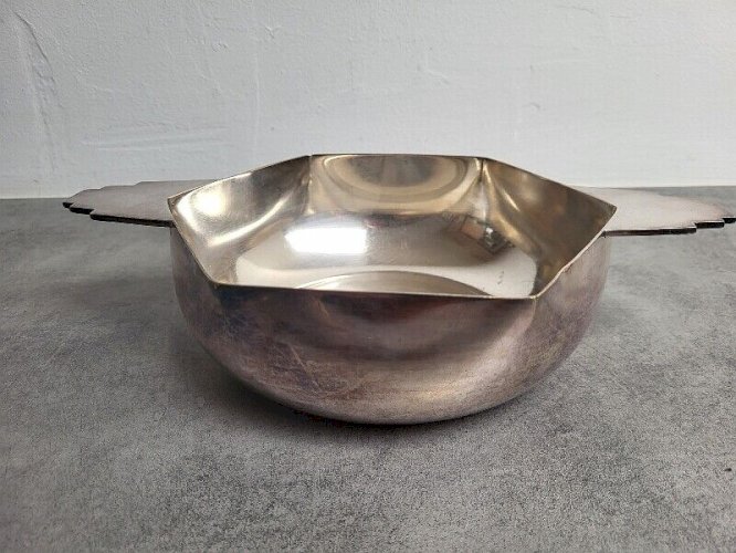 PLAT CREUX A OREILLES EN METAL ARGENTE N°5