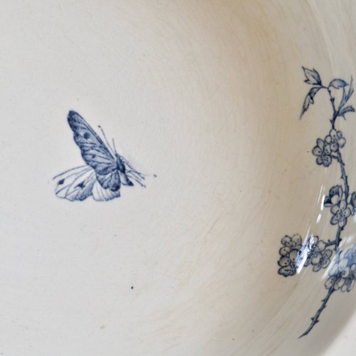 Plat creux en terre de fer Sarreguemines Carmen, XIXe s.