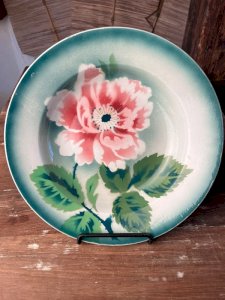 Plat creux Saint Amand en faïence ancienne