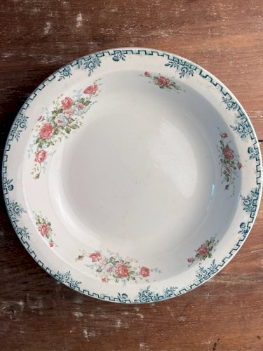 Plat creux Saint-Amand et Hamage modèle Rosita