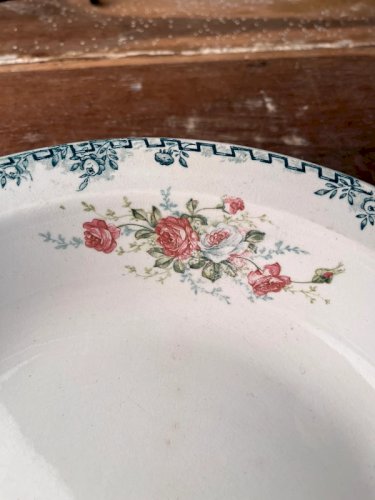 Plat creux Saint-Amand et Hamage modèle Rosita