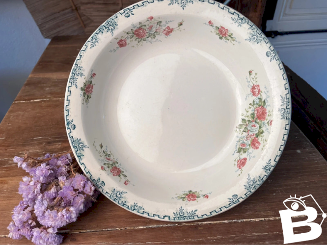 Plat creux Saint-Amand et Hamage modèle Rosita