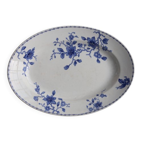Plat de service ancien en faïence blanche et bleue