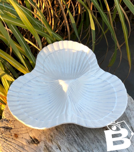 Plat de service en céramique du Portugal