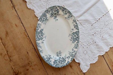 Antique oval serving dish, Saint Amand and Hamage ironstone - Model Ma