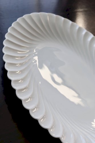 Plat de service ovale vintage porcelaine blanche torsadée Limoges Haviland