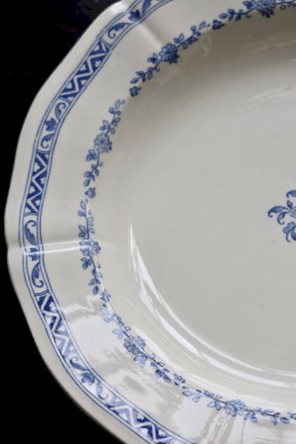 Plat de service rond et creux faïence Gien – Modèle “Royal”