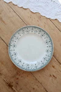 Round serving dish, ferruginous earth, Moulin des Loups model Marceau