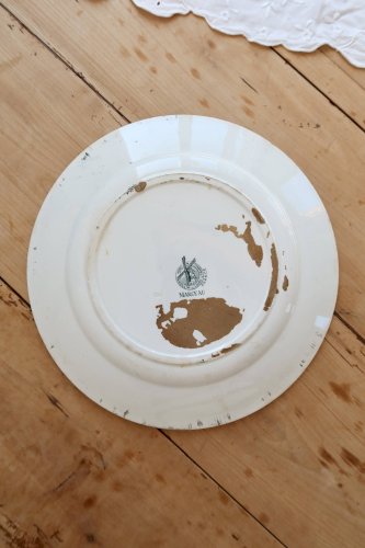 Plat de service rond terre de fer Moulin des Loups modèle Marceau