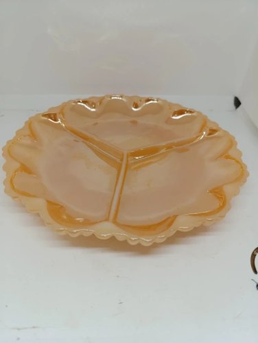 plat de service vintage à 3 compartiments en bon etat