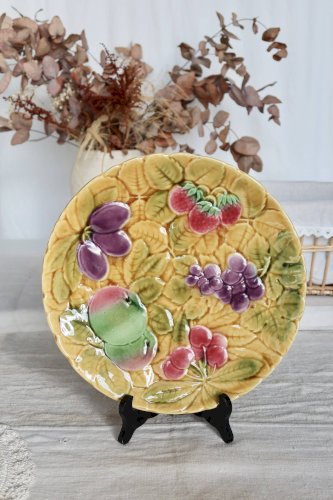 Plat de service vintage Sarreguemines en barbotine