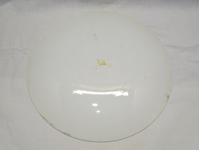 - PLAT DECORATIF PORCELAINE  déco JEUNE PAYSANNE & SON CHIEN Signé  H.COSTES   D