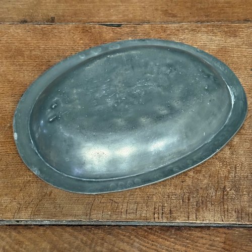 Plat en étain Hôtel Dieu de Sens XVIIe L9046
