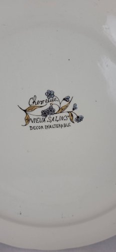 Plat en faïence de Salins modèle Chevreuse
