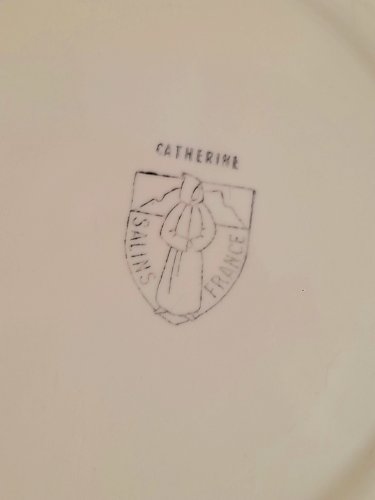 Plat en faïence Salins, motif Catherine 1960