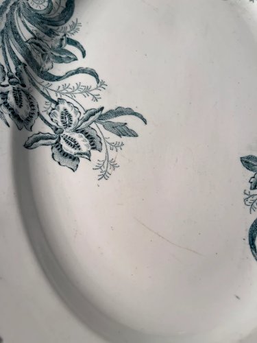 Plat en terre de Fer Saint-Amandinoise modèle Iris