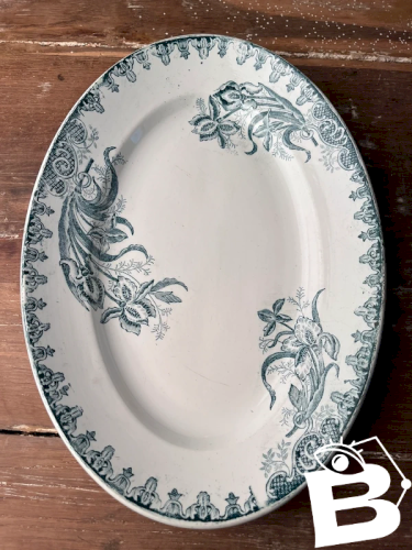 Plat en terre de Fer Saint-Amandinoise modèle Iris