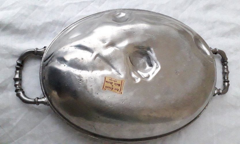 Plat étain Belle Drève