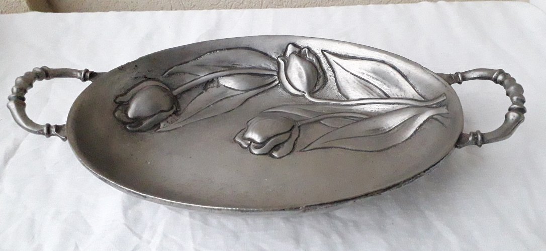 Plat étain Belle Drève