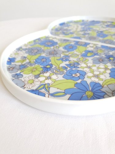 Plat fleuri en porcelaine vintage