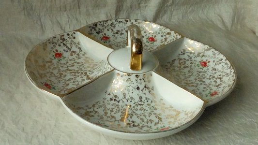 PLATE OUTSIDE APPETIZER BEGGAR IN VILLEROY BOCH POTTERY METTLACH FRANCE-SAAR*