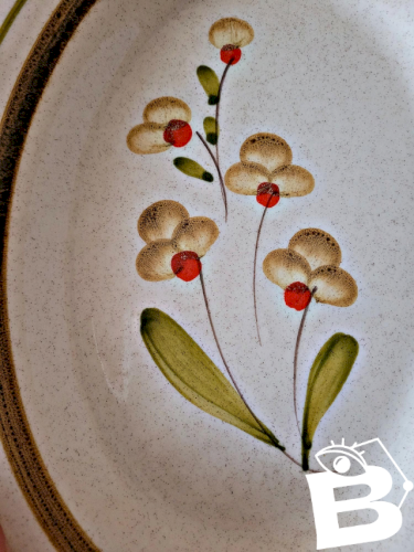 Plat oval en grès pyrité - motif de fleurs - made in Italie ?