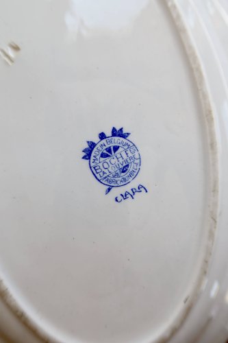Plat ovale ancien terre de fer Boch La Louvière Clara