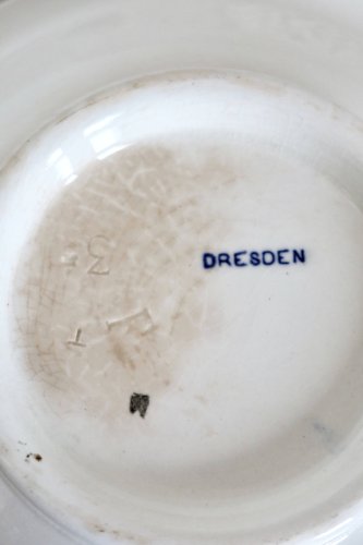 Plat piédouche vintage porcelaine Dresden - Motif fleuri bleu et blanc