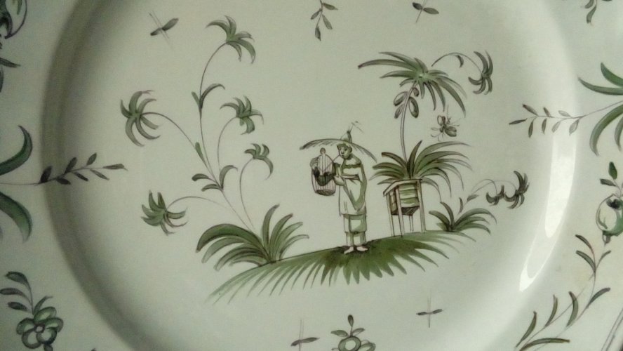 PLAT ROND EN FAIENCE DECOR AU CHINOIS LUNÉVILLE *N°2
