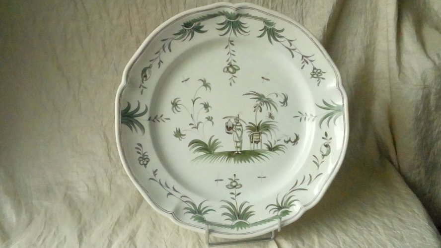 PLAT ROND EN FAIENCE DECOR AU CHINOIS LUNÉVILLE *N°2