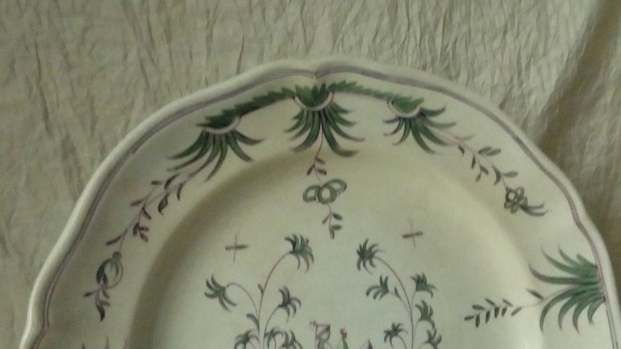 PLAT ROND EN FAIENCE DECOR AU CHINOIS LUNÉVILLE *