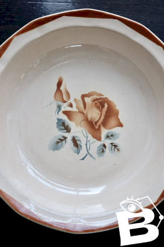 Plat rond et creux ancien en faïence Digoin Sarreguemines 9181