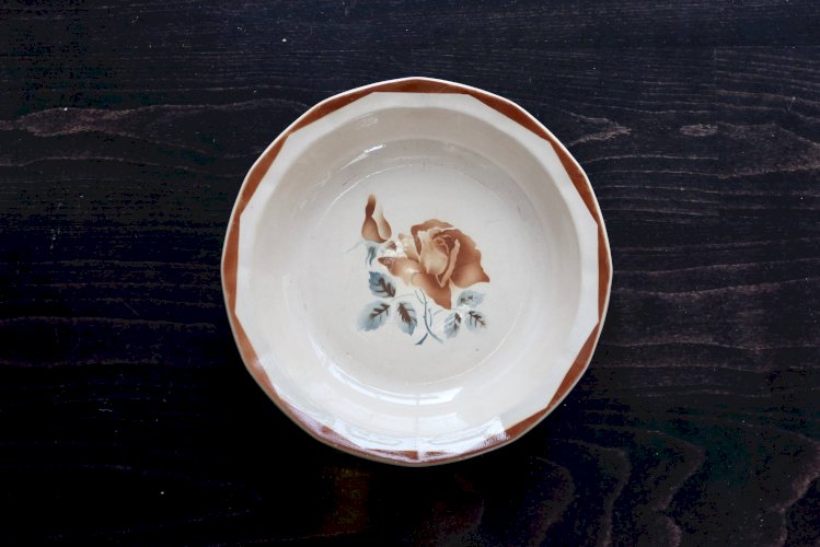 Plat rond et creux ancien en faïence Digoin Sarreguemines 9181