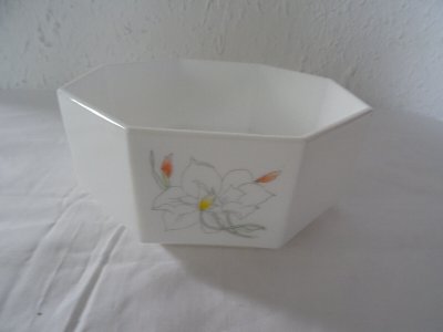  SALAD DISH straight edge octagonal 498112 ARCOPAL flower