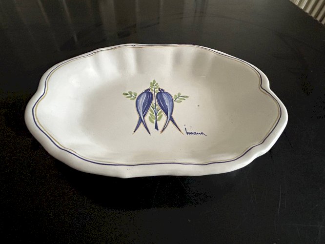 Plat vintage en faïence aux oiseaux