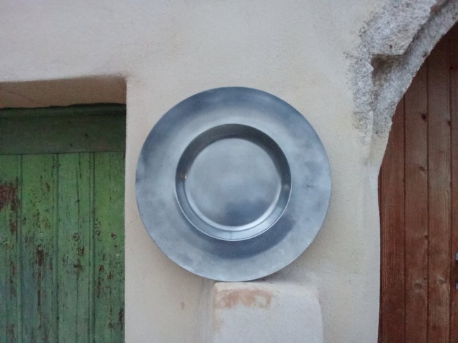 Plat en étain du Rouergue