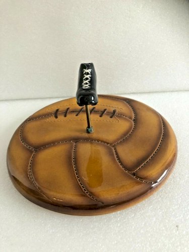 plateau à fromages apéro  céramique marron vintage football ballon sport humour