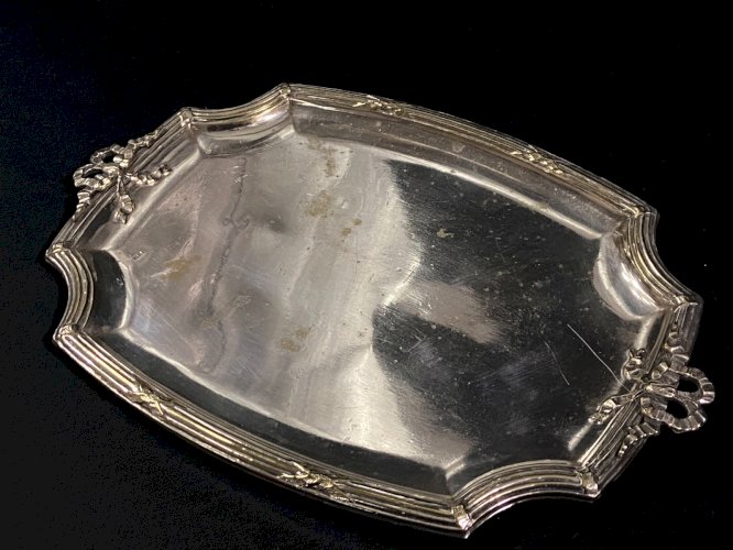 Plateau à missives en métal argenté de style Louis XVI