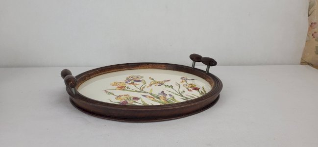 Plateau Art Nouveau en faïence de Sarreguemines